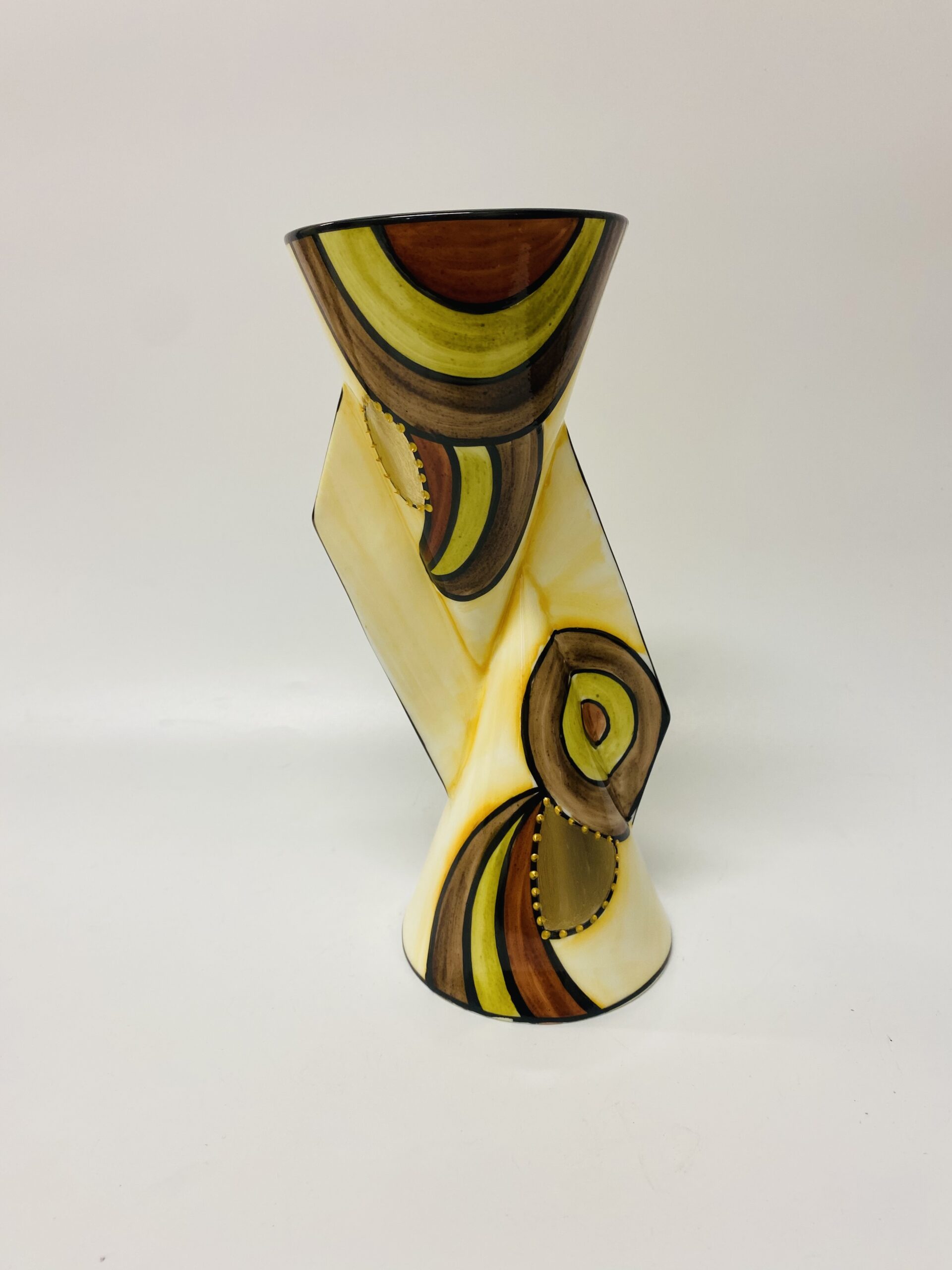 Deco swirls yo-yo vase