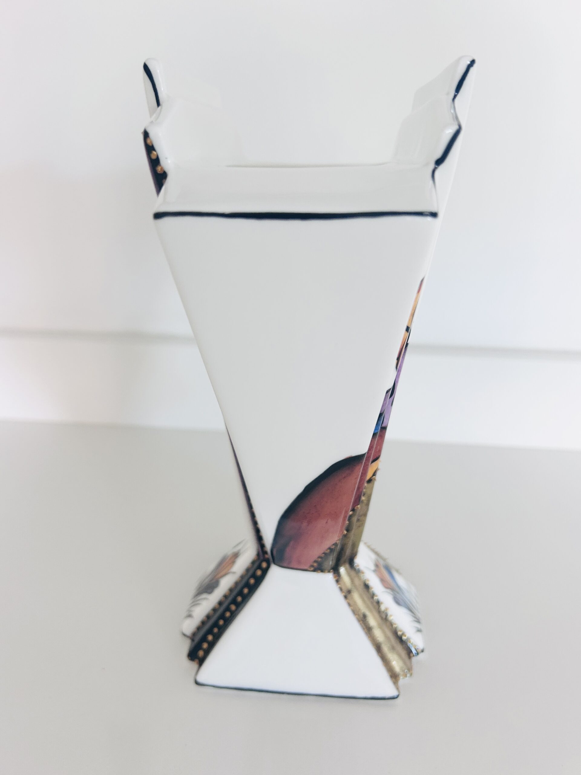 House on the hill one of a kind fan vase ( SOLD) - Image 5