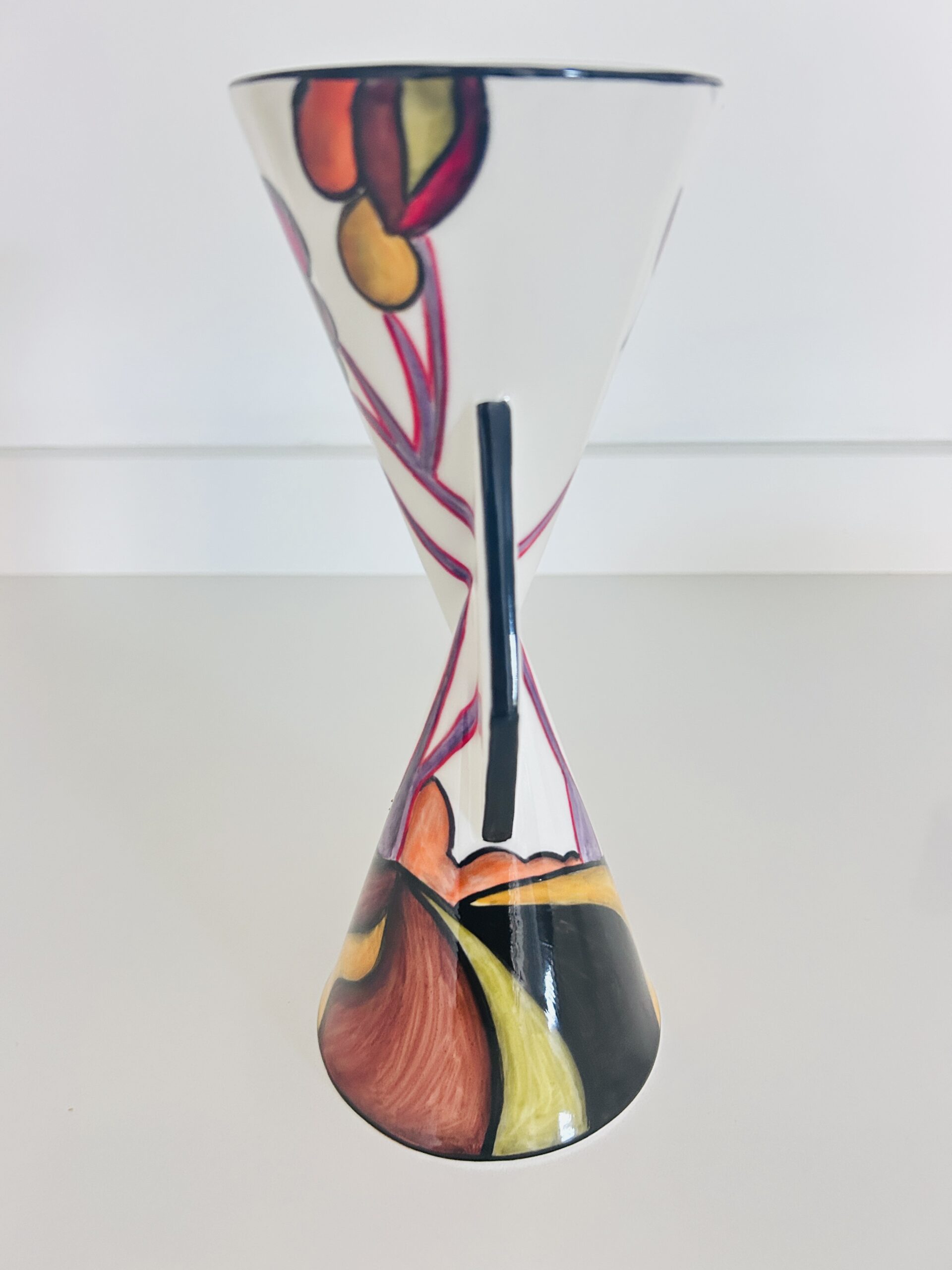 House on the hill one of a kind yo-yo vase - Image 4